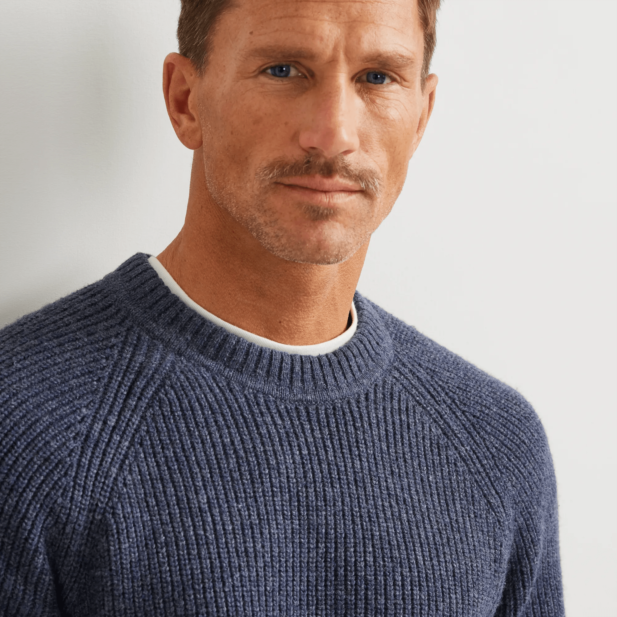 Men's Fletcher Bay Crew Sweater - Image 3