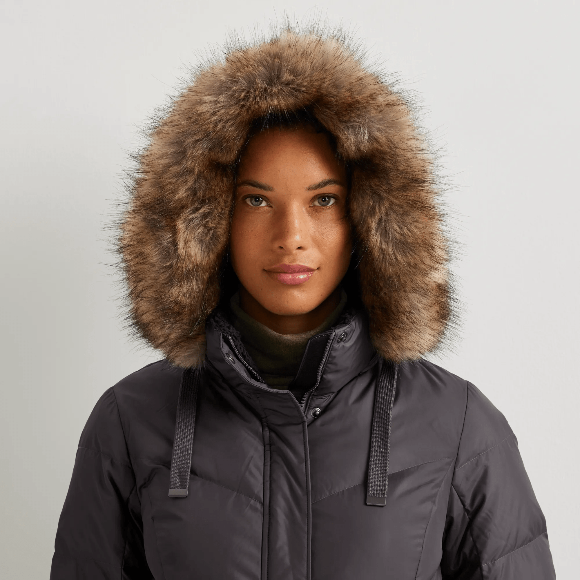 Women's Lodge Cascadian Down Hooded Parka - Image 3