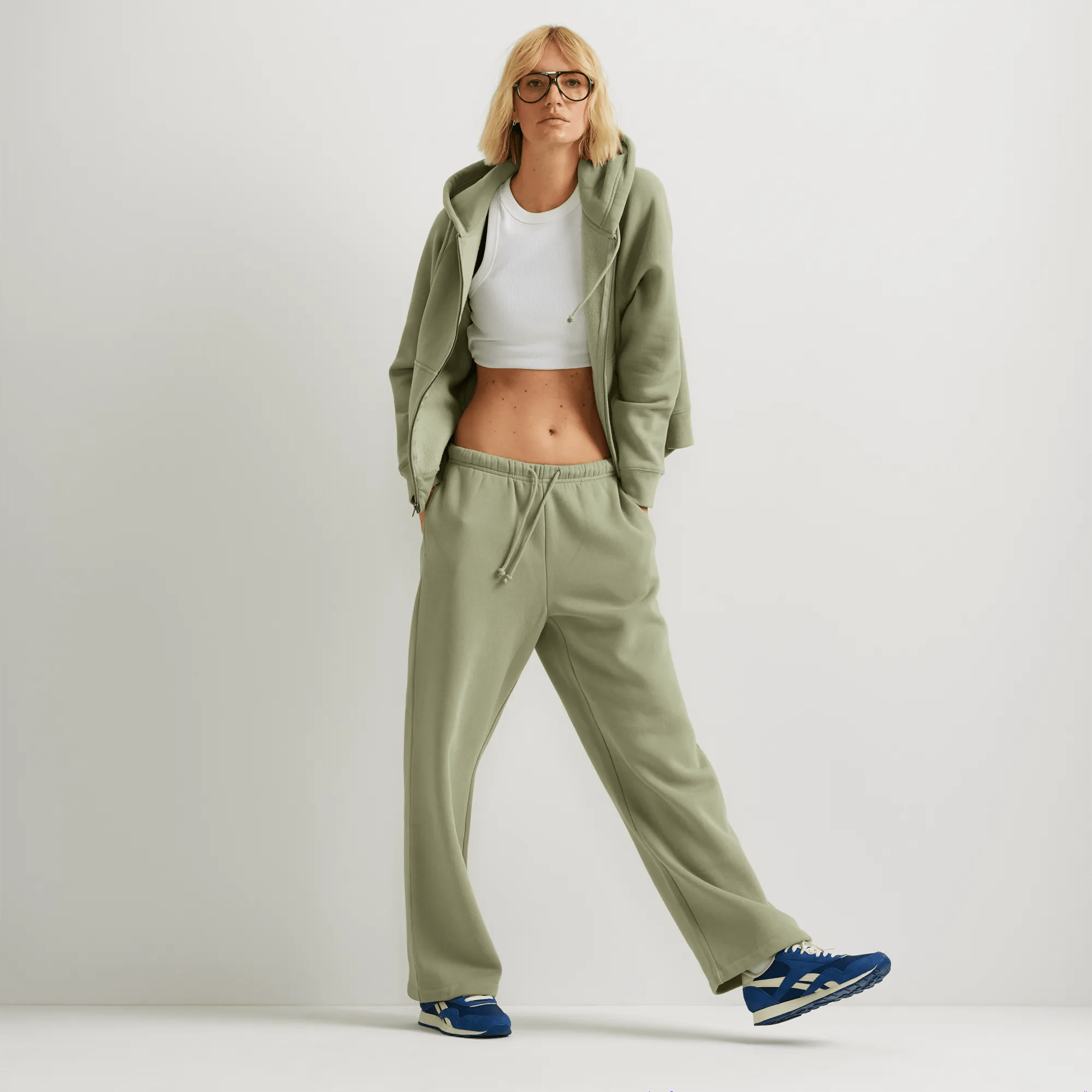 Women's Vintage Soft Relaxed Fit Wide Leg Sweatpants - Image 3
