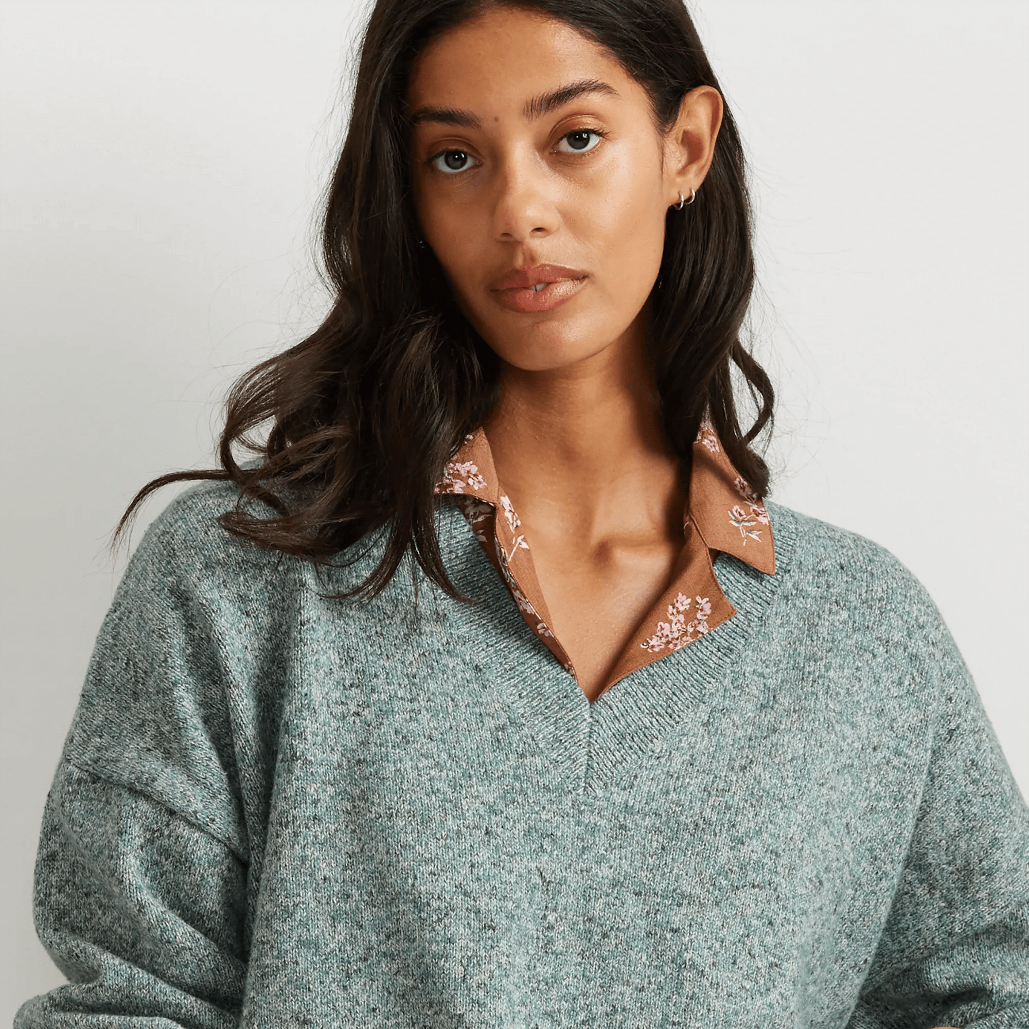 Women's Signature V-Neck Sweater - Image 3