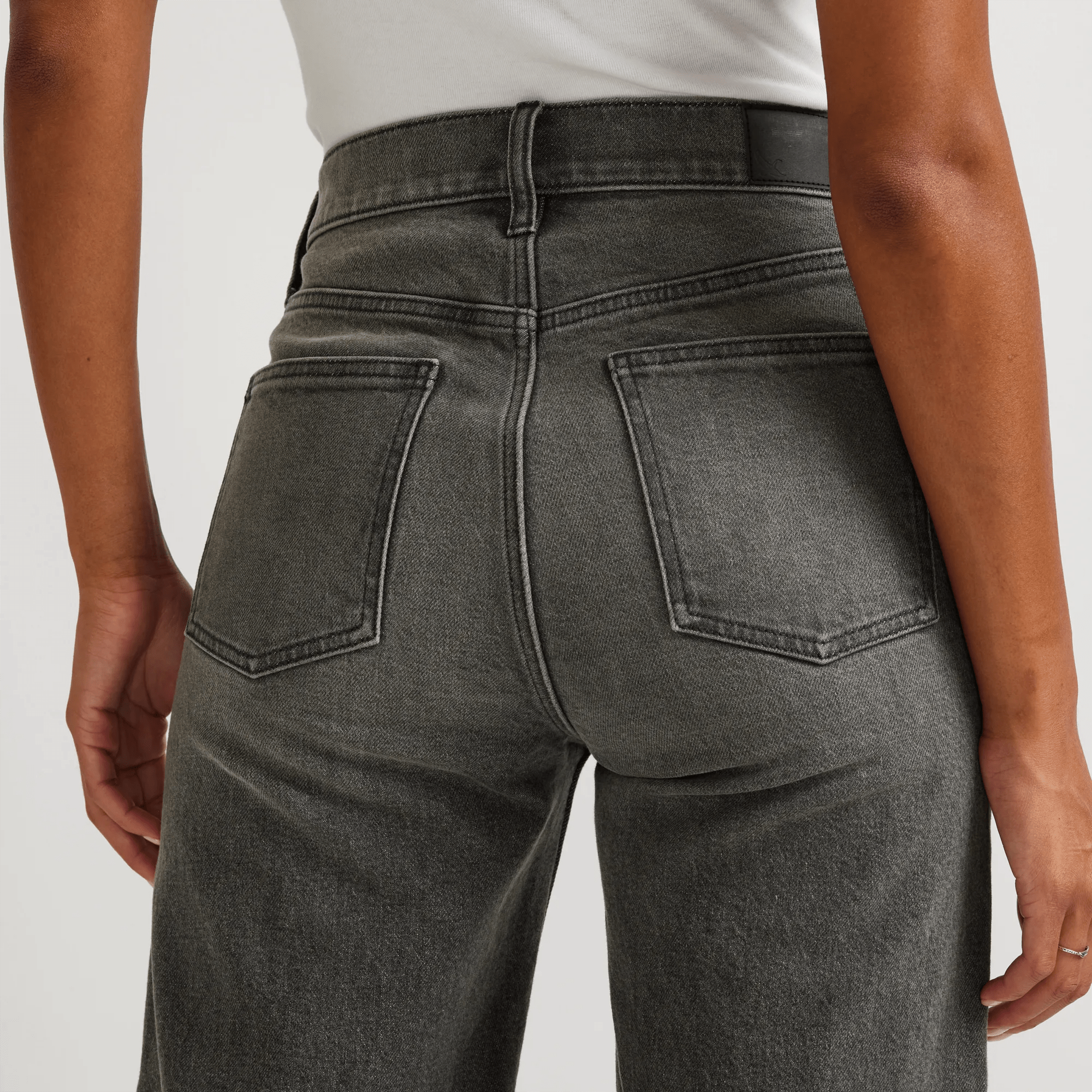 Women's Authentic Everyday High-Rise Cropped Jeans - Image 4