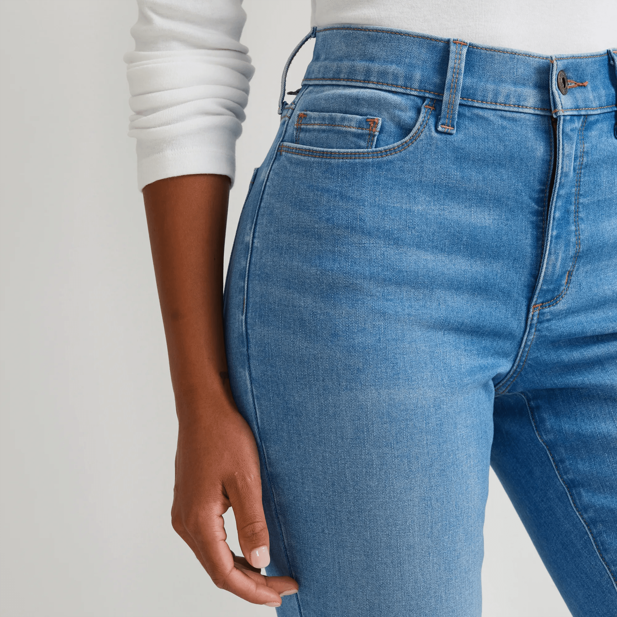 Women's Venture Stretch High-Rise Straight Leg Jeans - Image 3