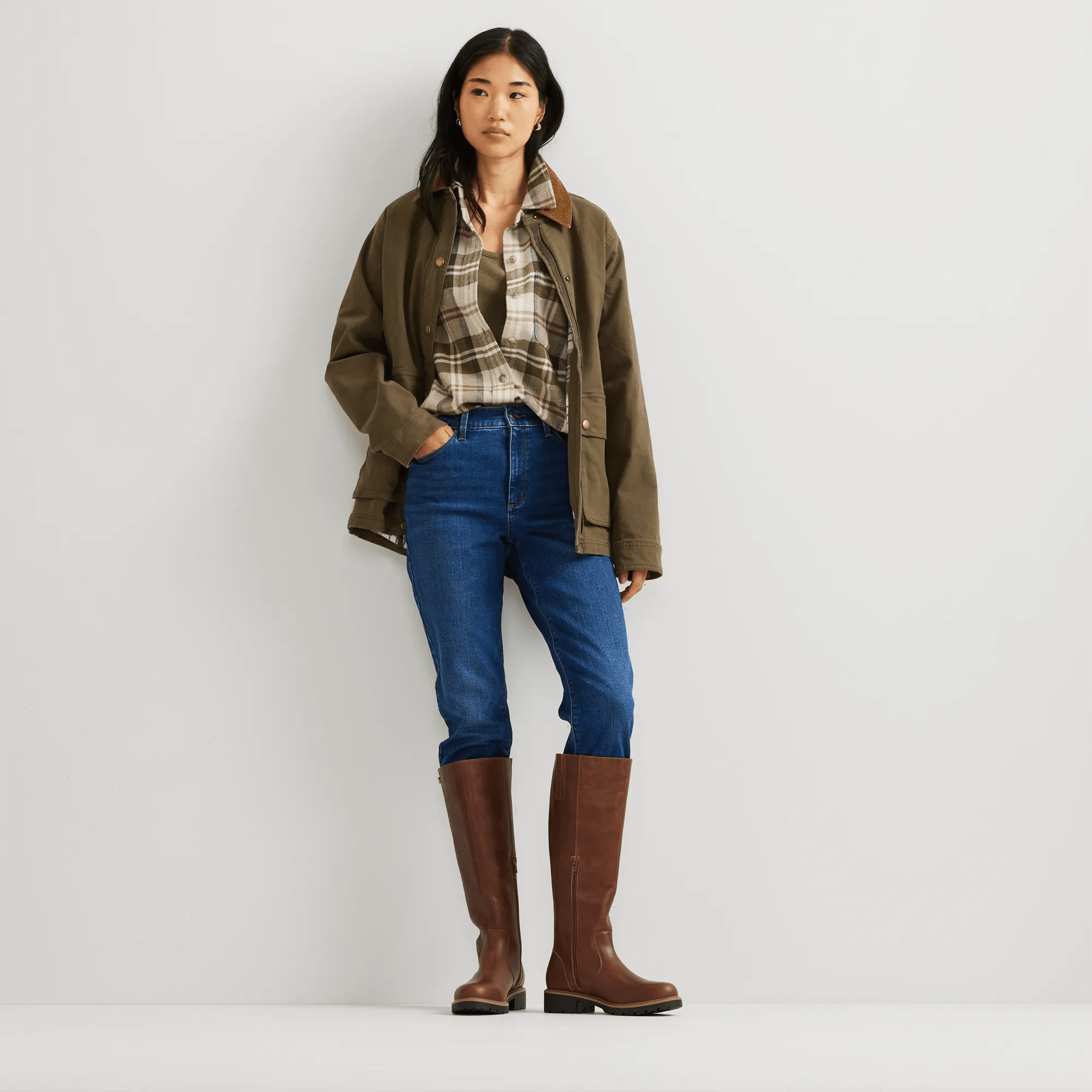 Women's Venture Stretch High-Rise Straight Leg Jeans - Image 5