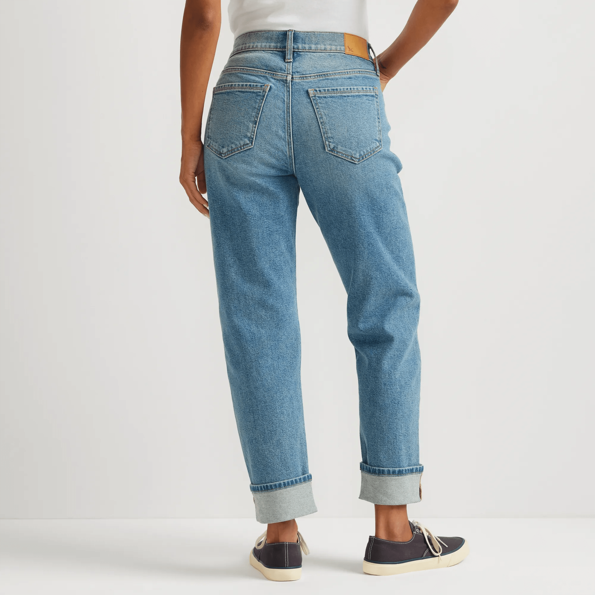 Women's Authentic 90s Boyfriend Relaxed Fit Jeans - Image 2