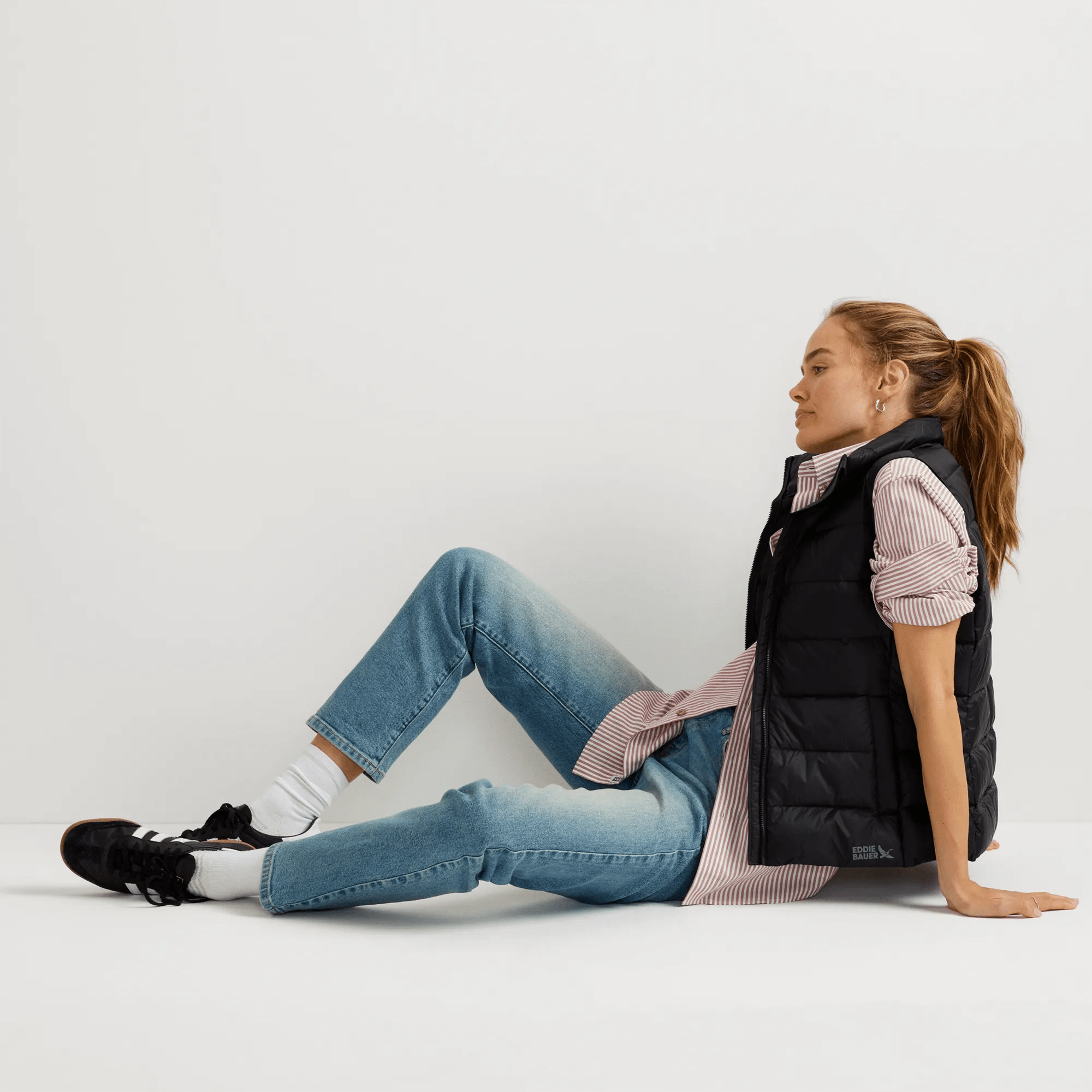Women's Authentic 90s Boyfriend Relaxed Fit Jeans - Image 5