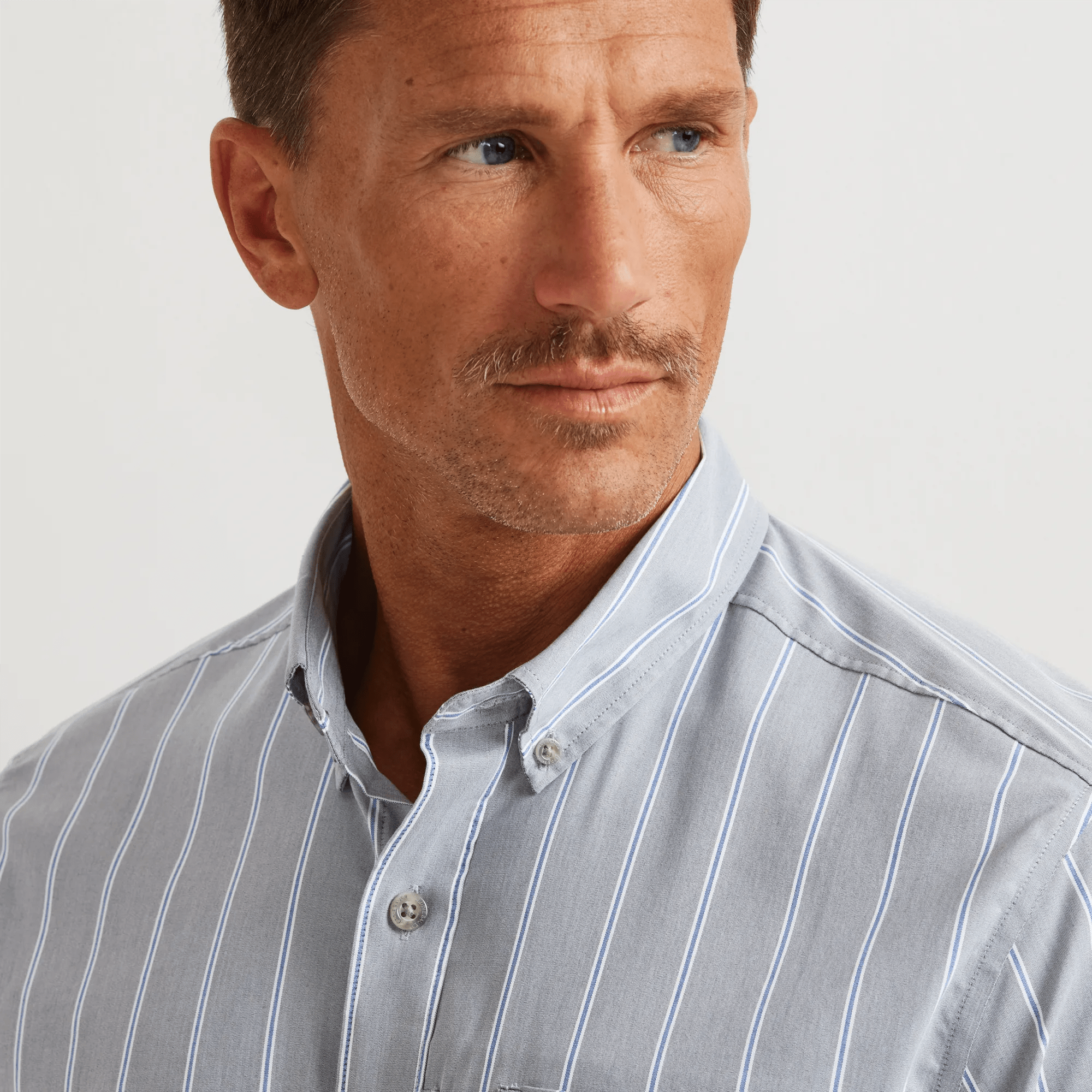 Men's Voyager Flex Long-Sleeve Shirt - Image 3
