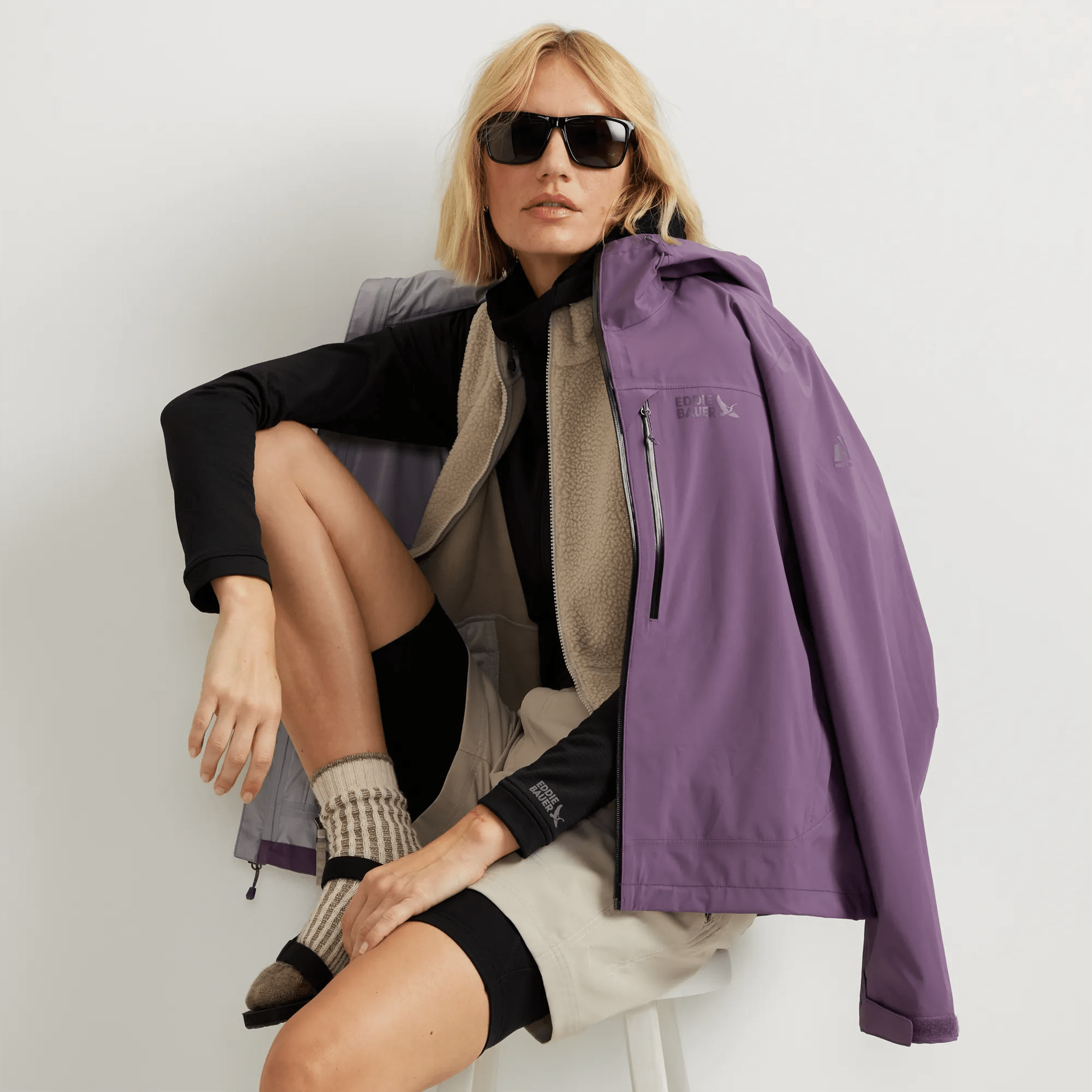 Women's Cloud Cap 3L Waterproof Stretch Hooded Rain Jacket - Image 5